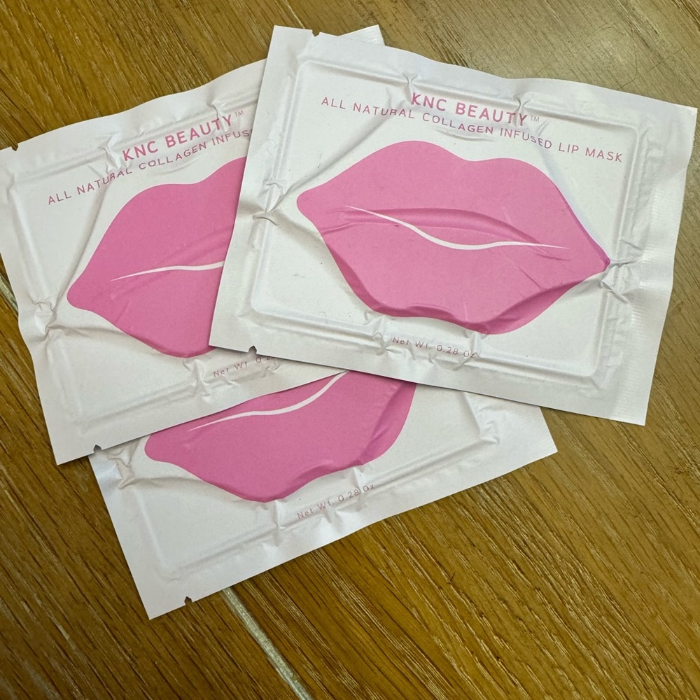 Lip masks (set of 3)